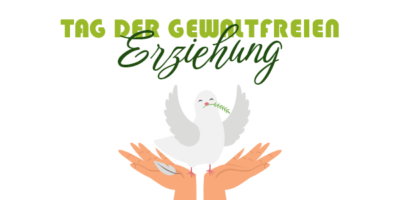 Illustration zum „Tag der gewaltfreien Erziehung“ mit einer weißen Taube, die einen Olivenzweig im Schnabel hält. Die Taube sitzt auf zwei offenen Händen, die symbolisch Schutz und Frieden darstellen. Der Text „Tag der gewaltfreien Erziehung“ ist in grüner Schrift darüber platziert.